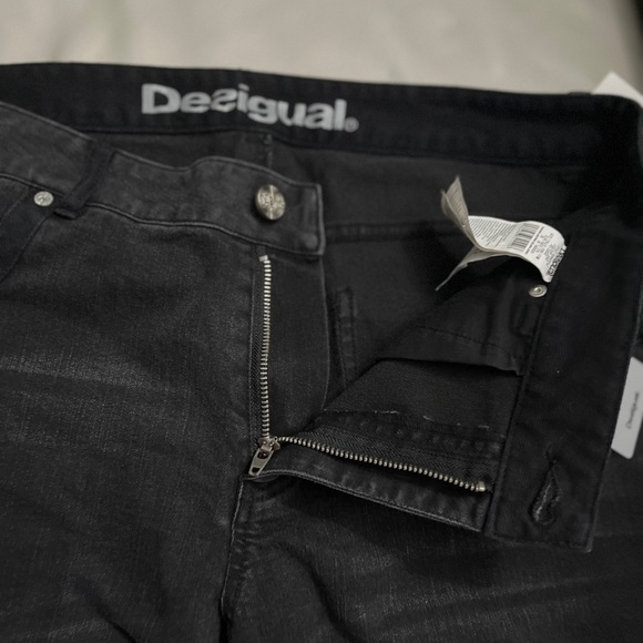 NWT - Desigual Men’s Patchwork Slim Straight Jeans - Size 36 - Picture 7 of 13